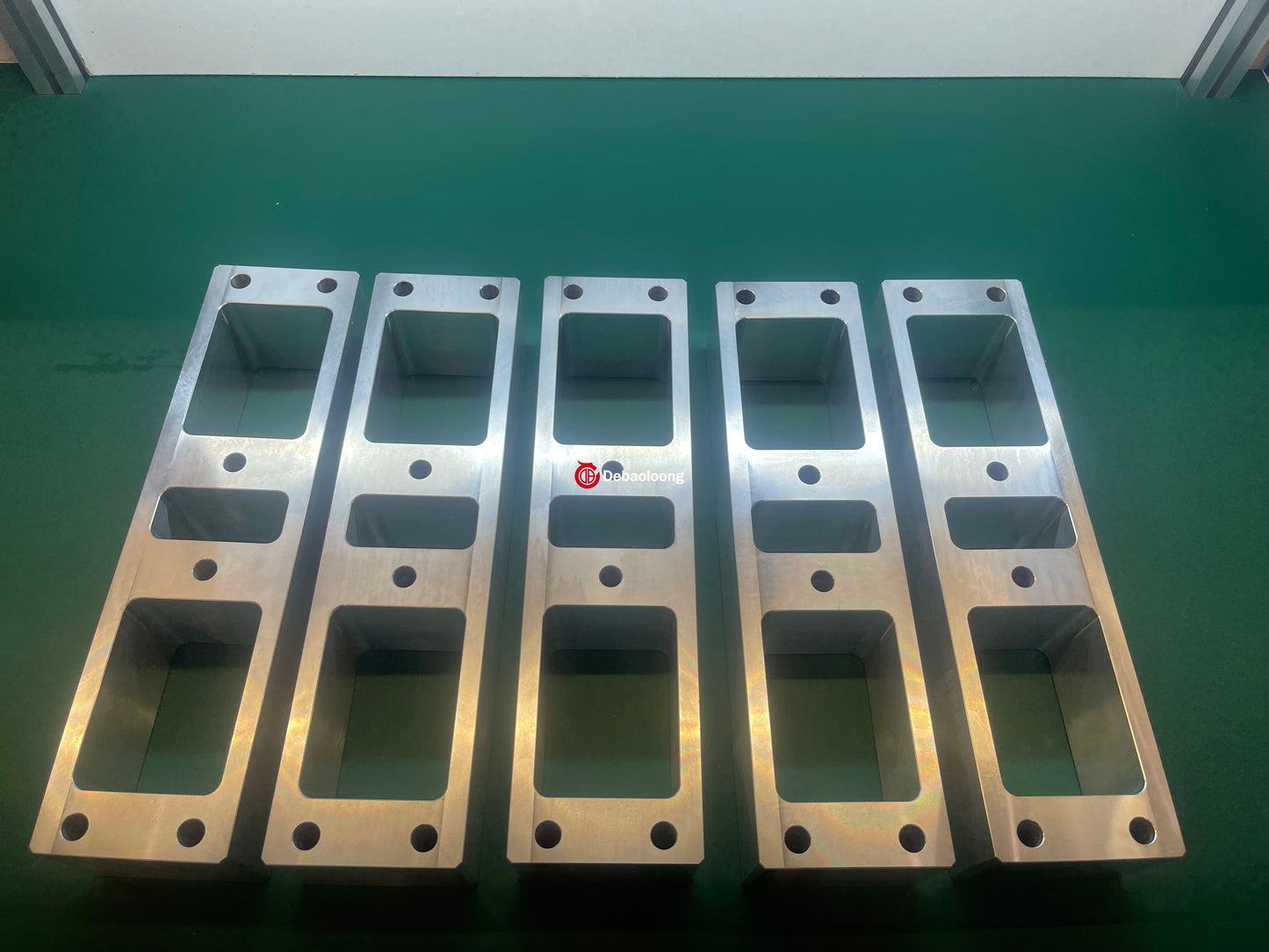 High Precision CNC Aluminum Parts: Tailored OEM Machining Services Offering Quality and Cost-Effectiveness-Debaolong