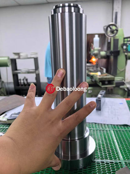 High-end machining for customized parts in various materials, equipment molds, metal-plastic CNC machining center_Debaolong